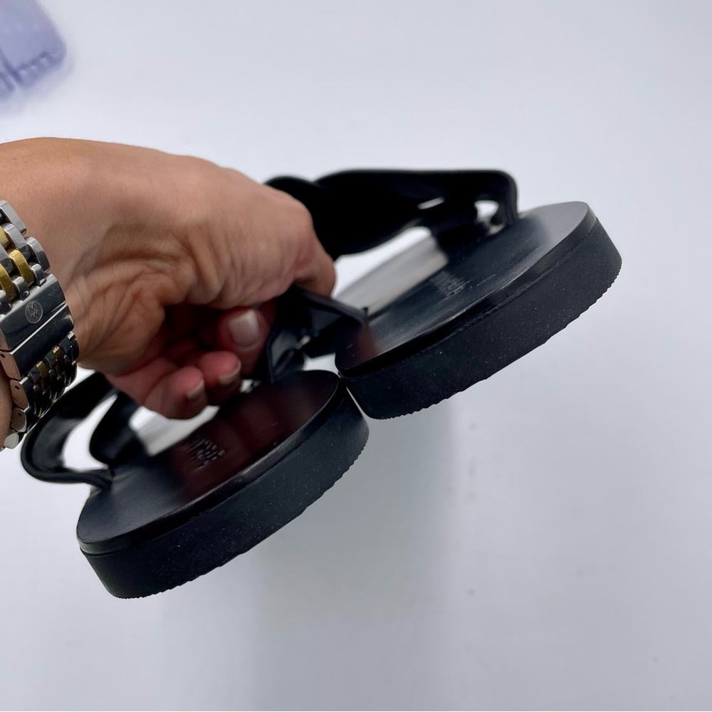NEW Everlane Black Leather Day Crossover Sandal in Size 9 - Picture 8 of 11